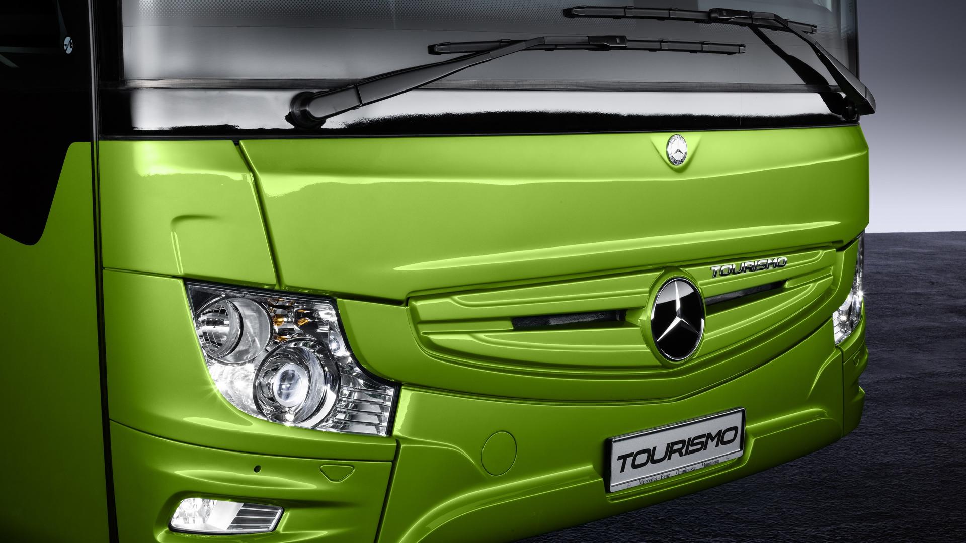 tourismo-rhd-front-green